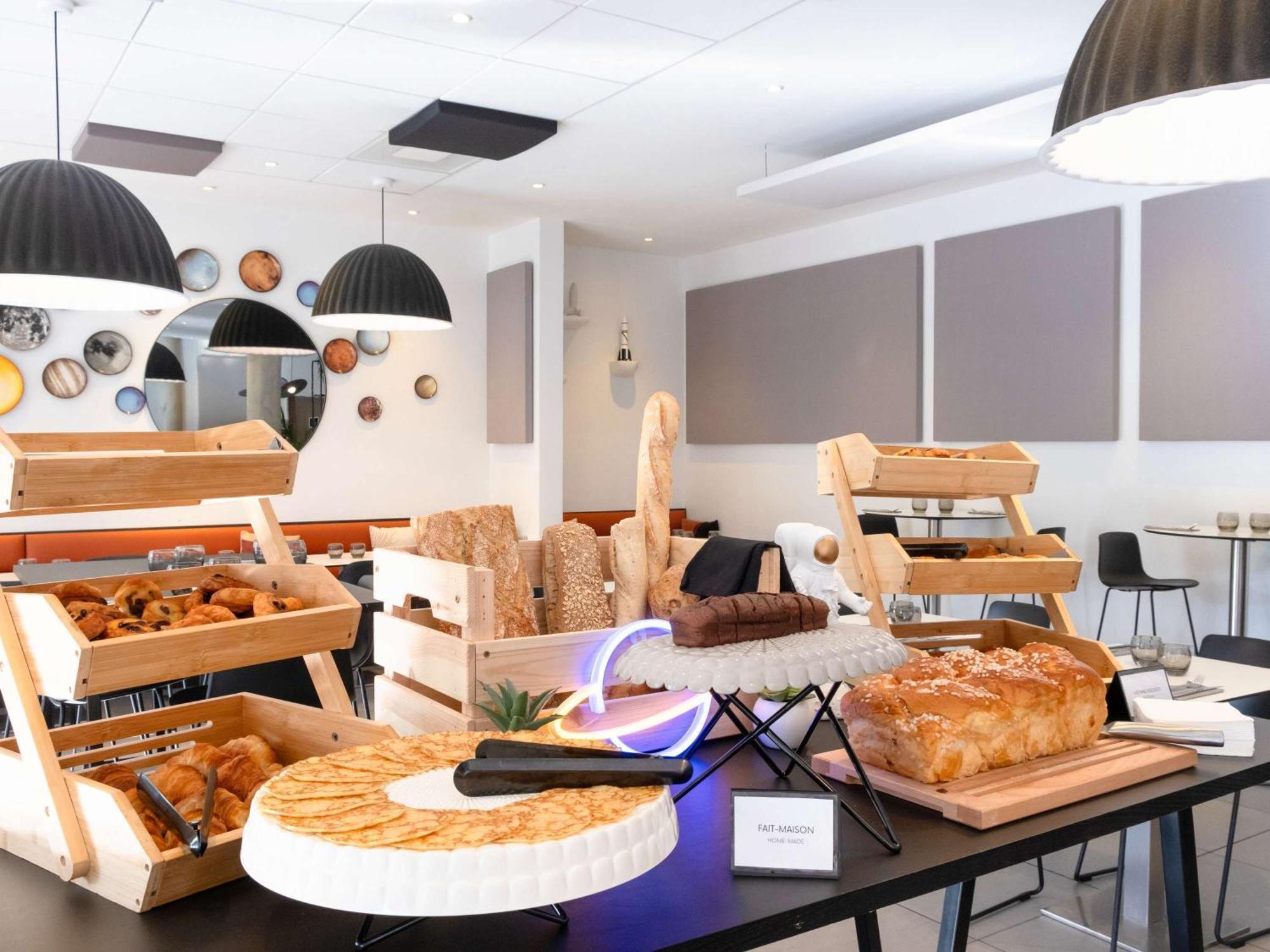 Ibis Styles Toulouse Cite Espace Εξωτερικό φωτογραφία