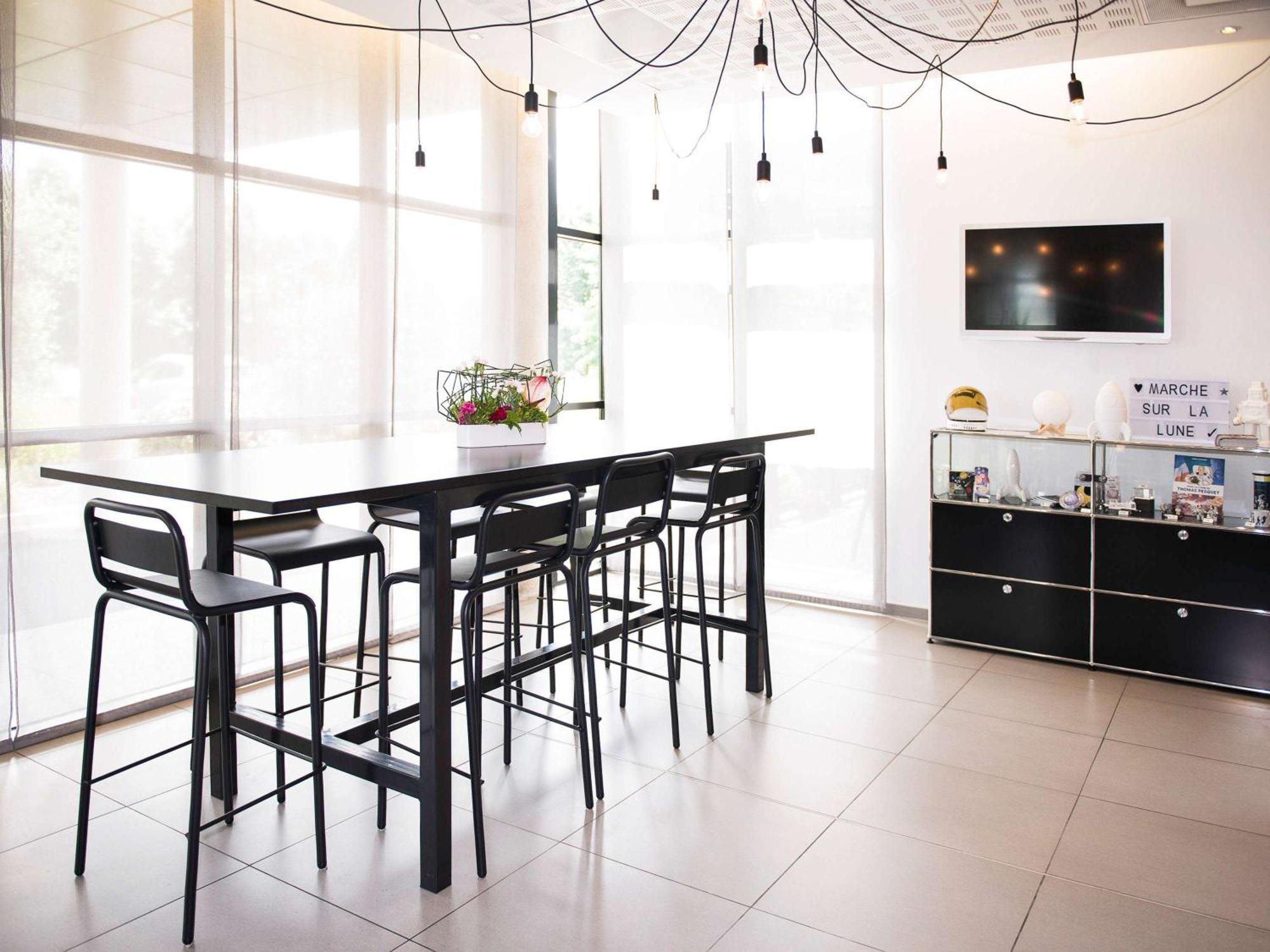 Ibis Styles Toulouse Cite Espace Εξωτερικό φωτογραφία