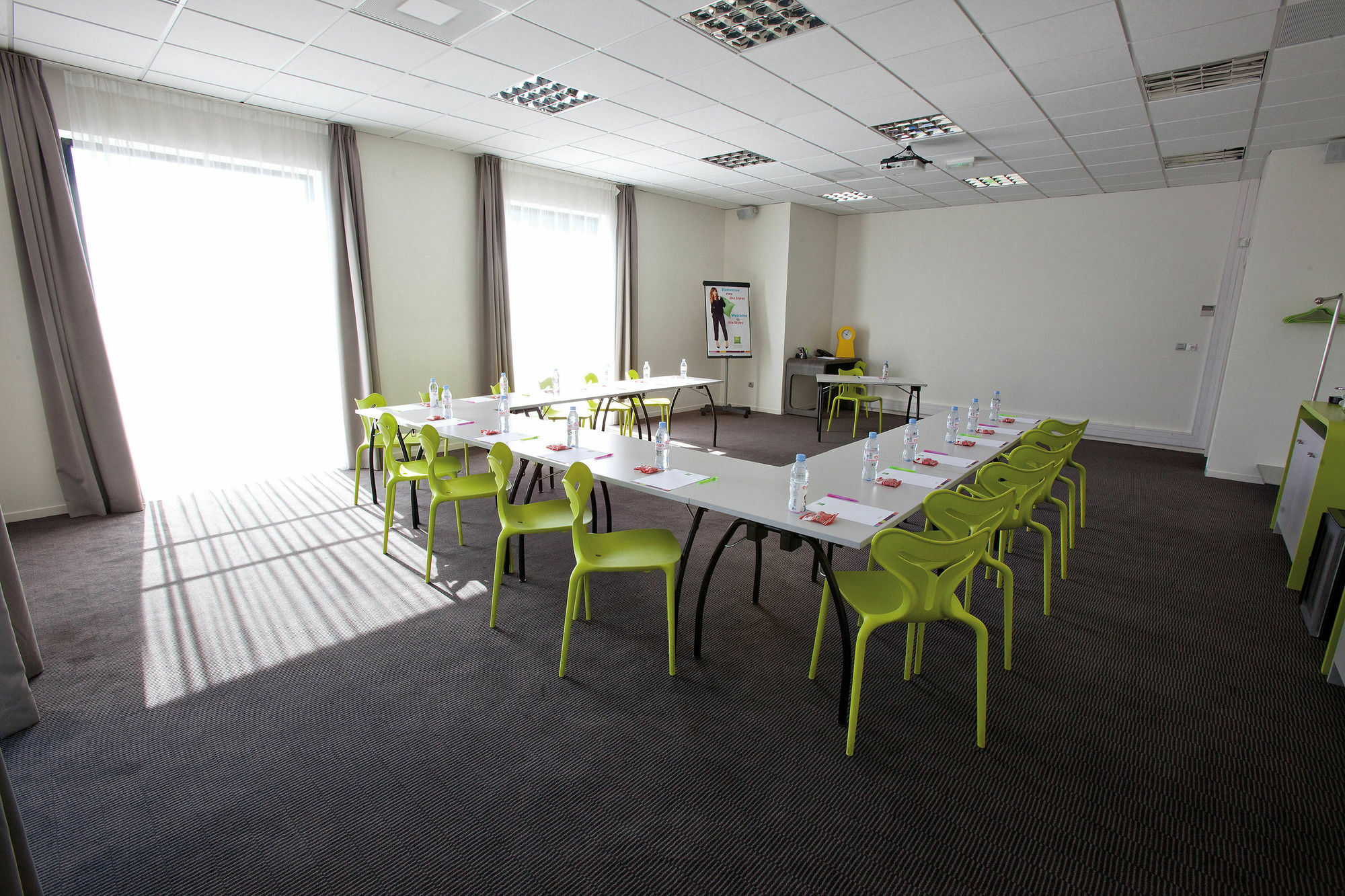 Ibis Styles Toulouse Cite Espace Εξωτερικό φωτογραφία
