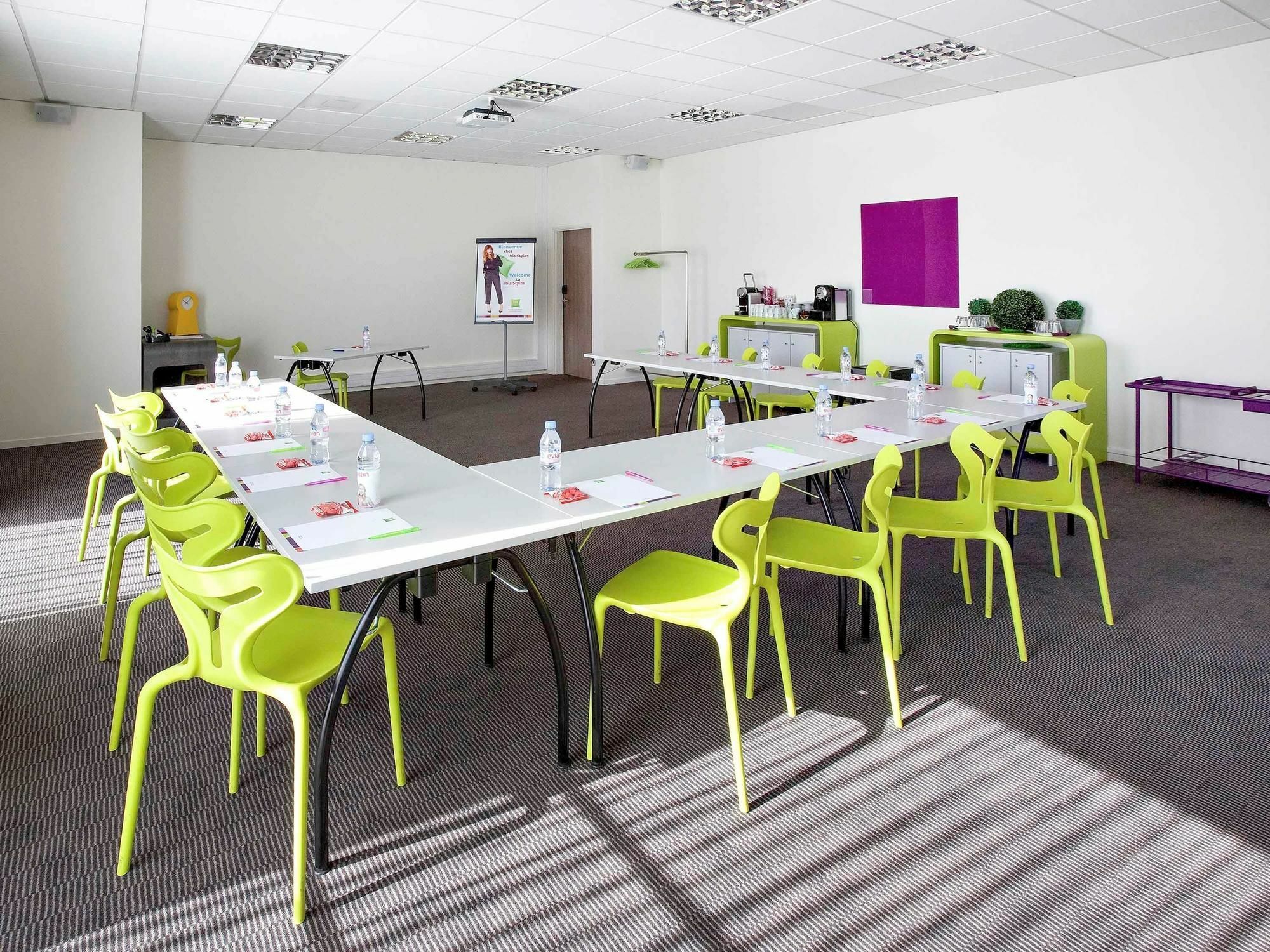 Ibis Styles Toulouse Cite Espace Εξωτερικό φωτογραφία